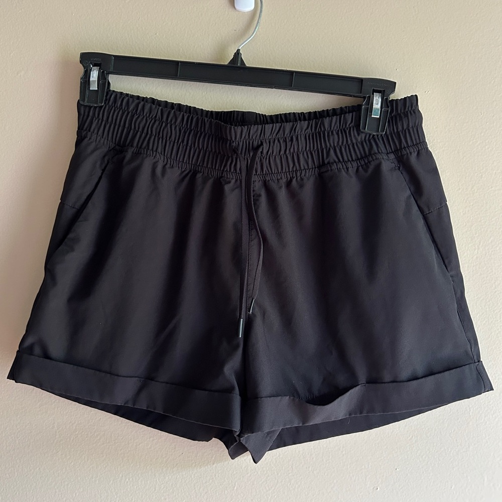90 Degree black shorts